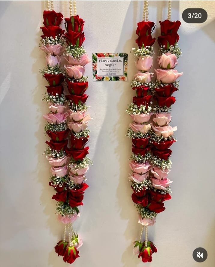 Trending Fresh Garland: Elegant Roses with Delicate Gypsophila